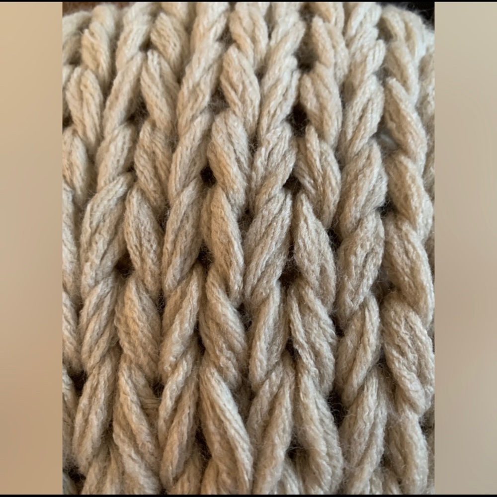 NWT - Threshold 50x60in Throw Blanket - Picture 4 of 4